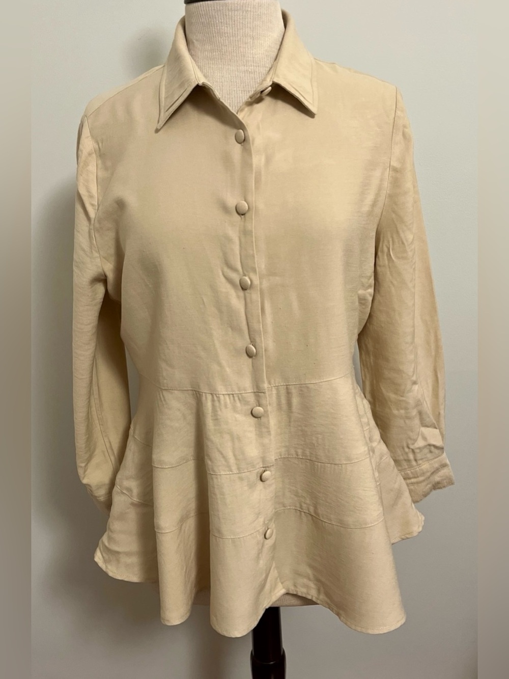 Tuckernuck Pomander Place Tan Ashlen Blouse - Picture 3 of 8